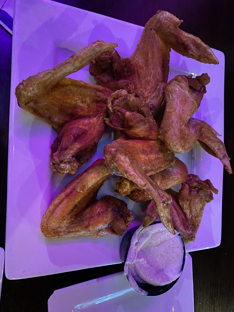 Ray J's American Grill